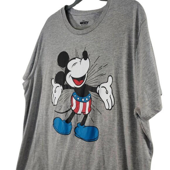 Disney Patriotic Mickey  Mouse Smile Pose Heather Gray Men's Size 2XL - Picture 2 of 7